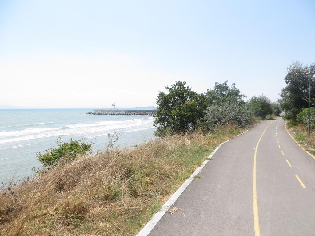 Emona Apartment Burgas ภายนอก รูปภาพ