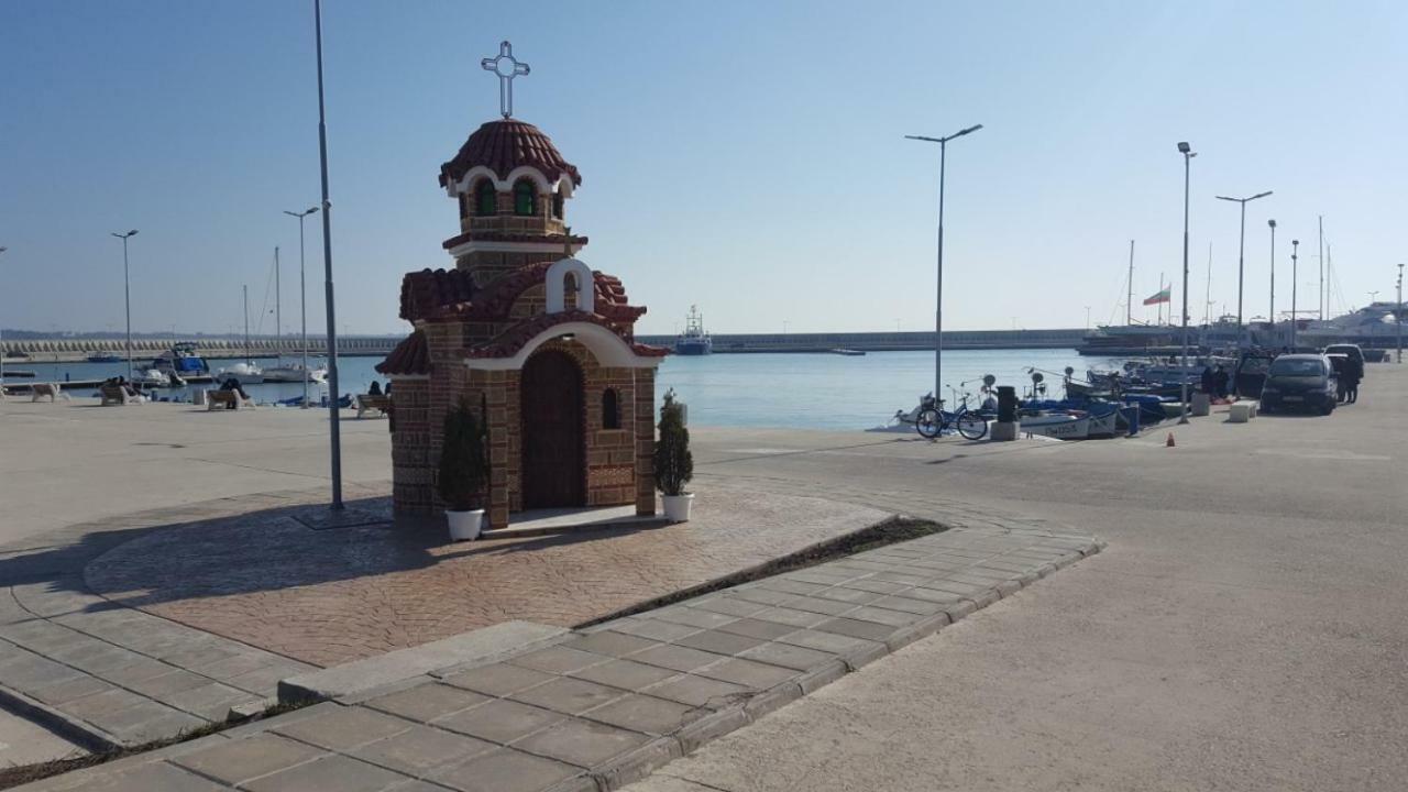 Emona Apartment Burgas ภายนอก รูปภาพ